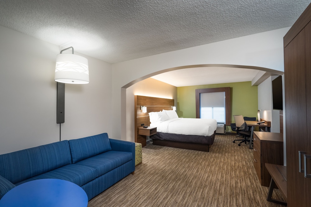 Suite, 1 Bedroom photo 1