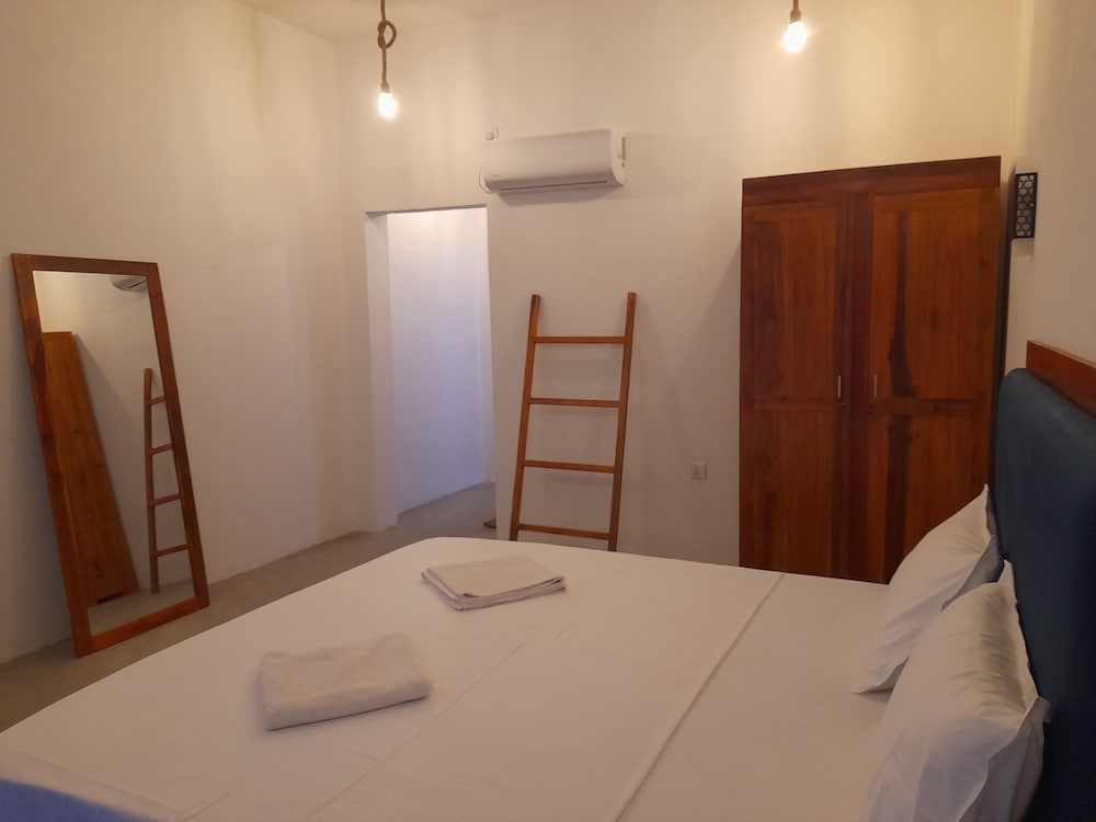 Deluxe Room, 1 Bedroom, Non Smoking, Pool View photo 1