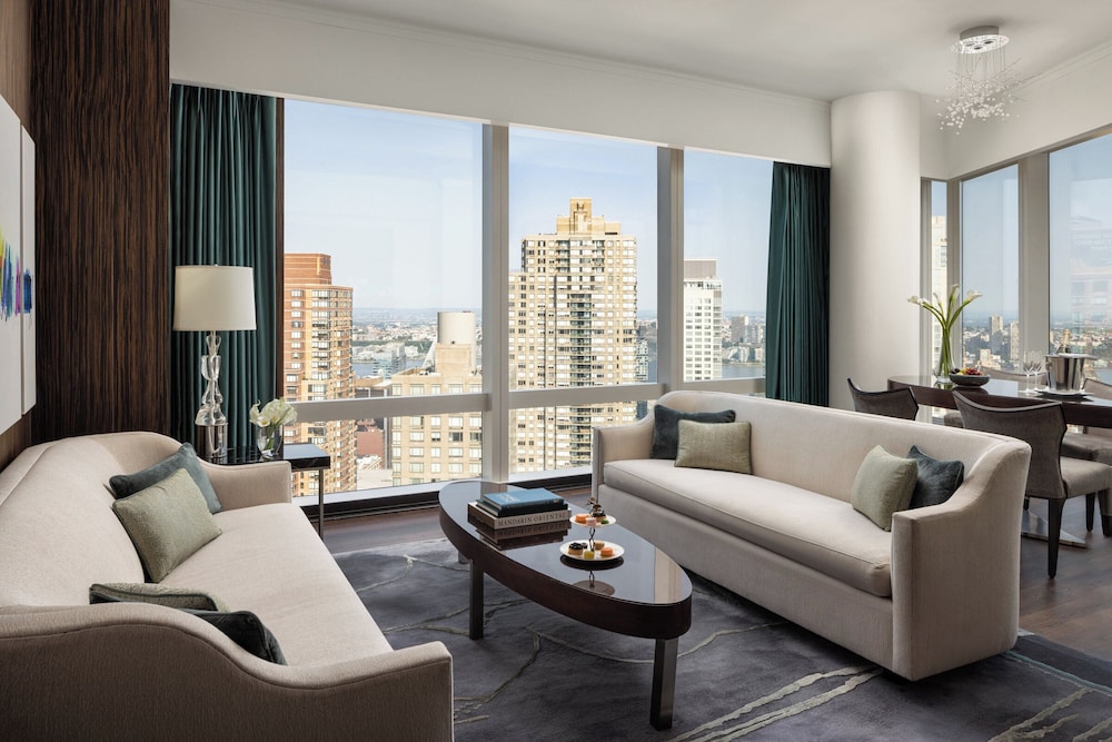 Hudson River View, Suite thumbnail 5