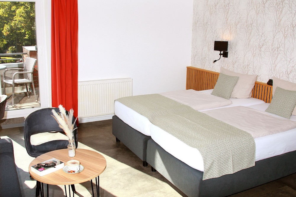 Standard Double or Twin Room, 2 Twin Beds photo 2