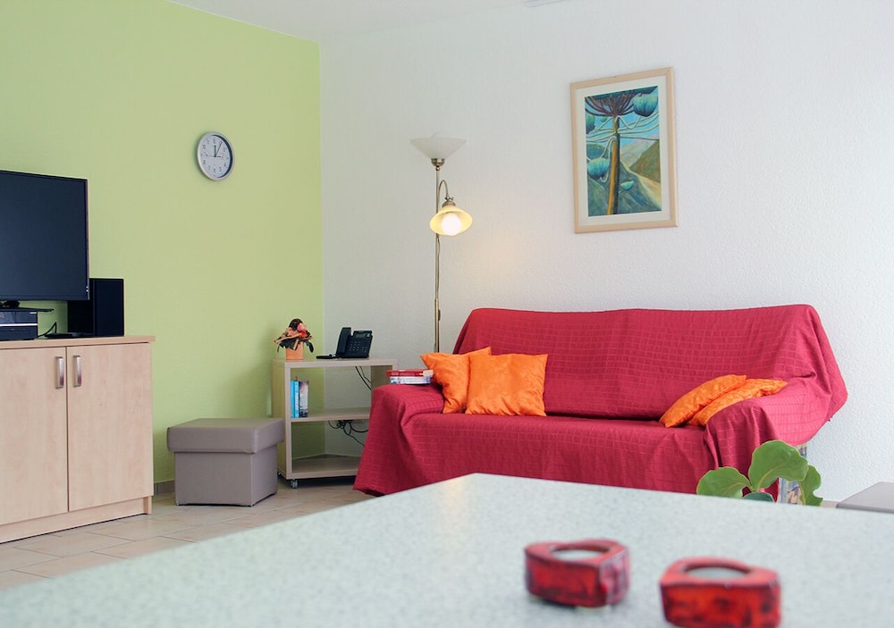 Apartment (#1) - Photo 4