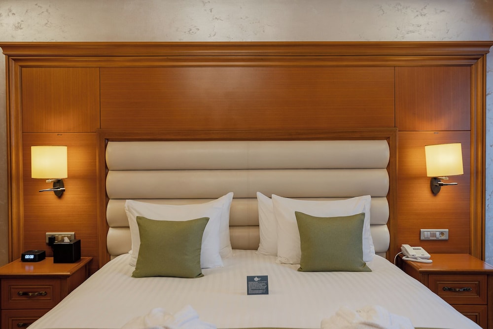 Presidential suite City view photo 2