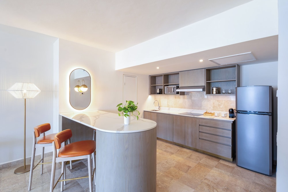 The Level, Suite, Ocean View