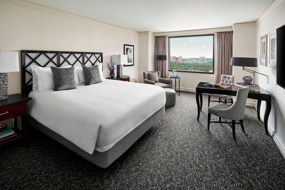 Superior Room, 1 King Bed (View) - Photo 4