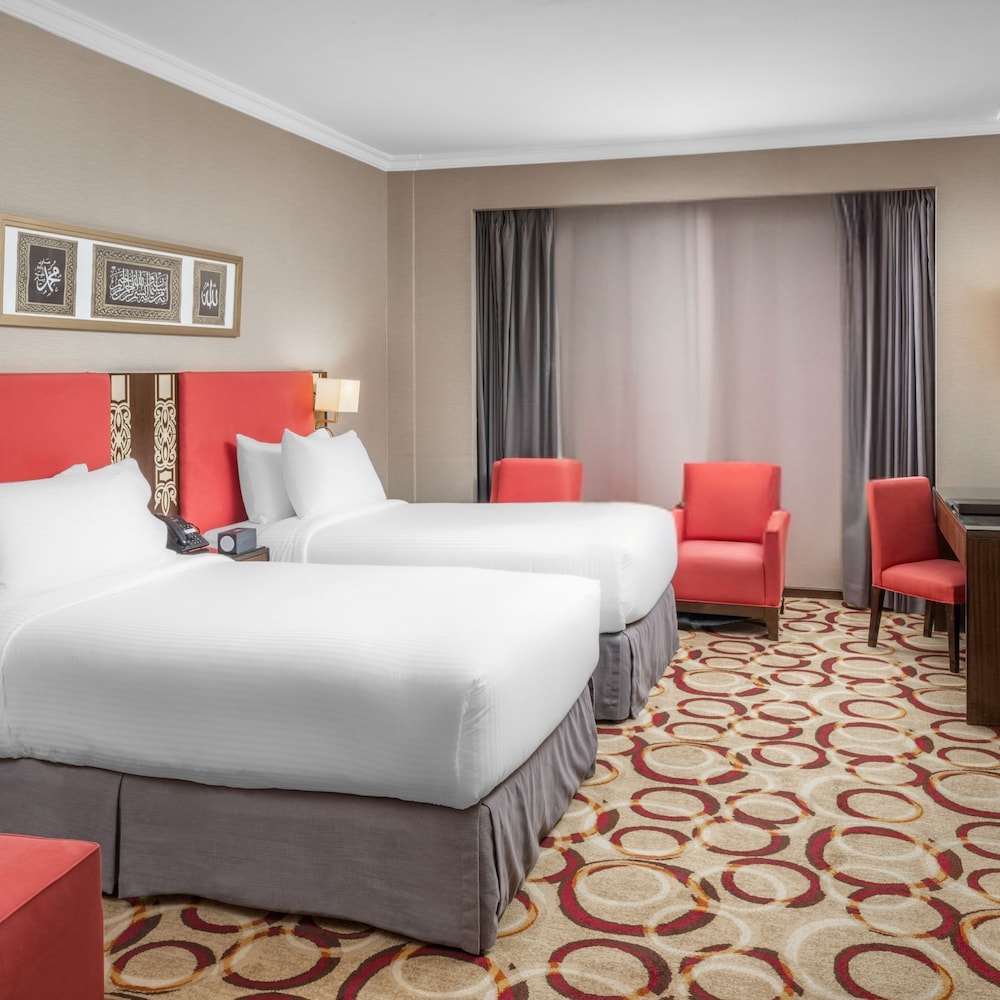 Superior Room, 2 Twin Beds, City View