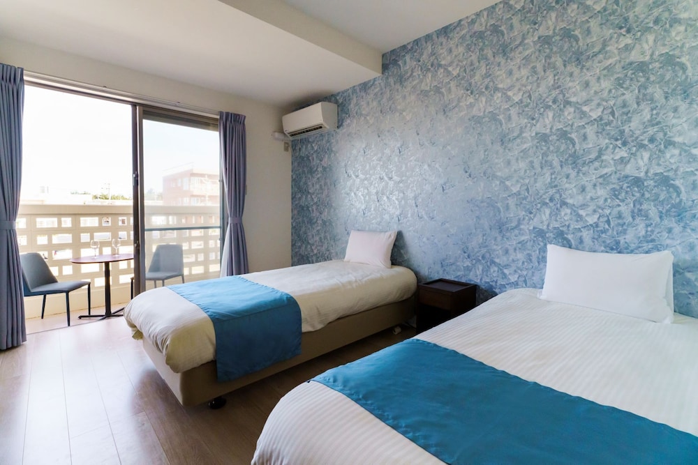 Standard Twin Room, Non Smoking - Photo 1