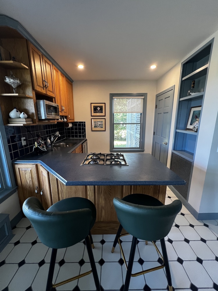 Veranda Suite photo 3