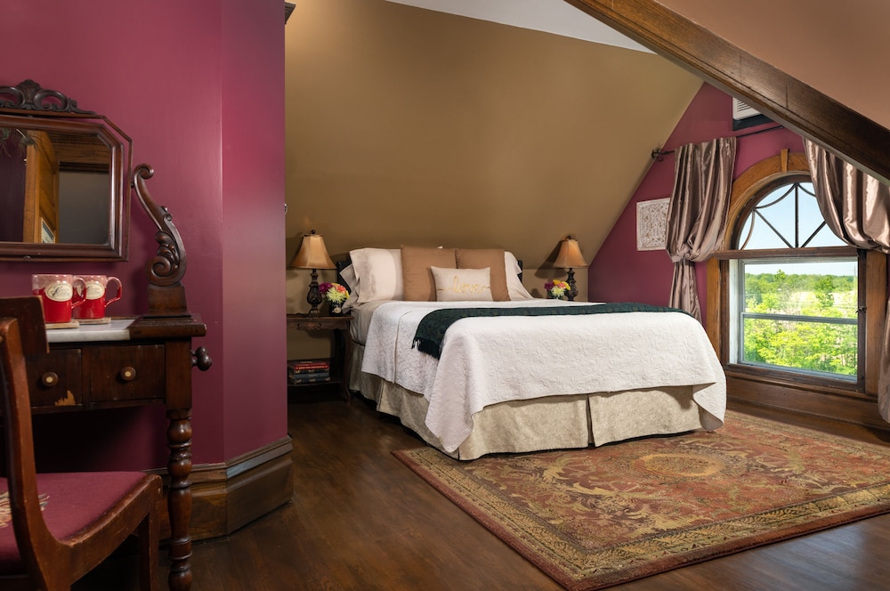 Jewel Box Room photo 1
