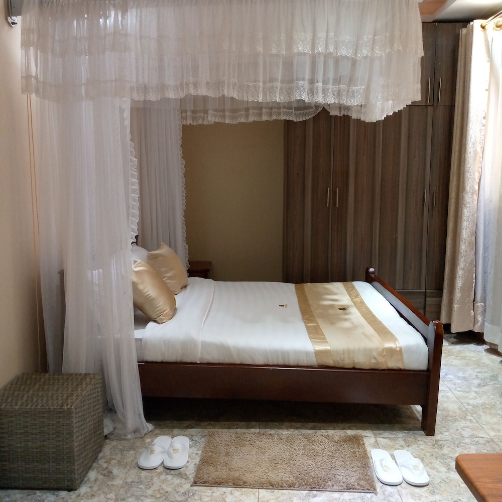 Economy Single Room, 1 Bedroom, Lake View photo 2