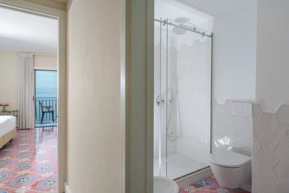 Comfort Double or Twin Room, Balcony, Sea View - Photo 12