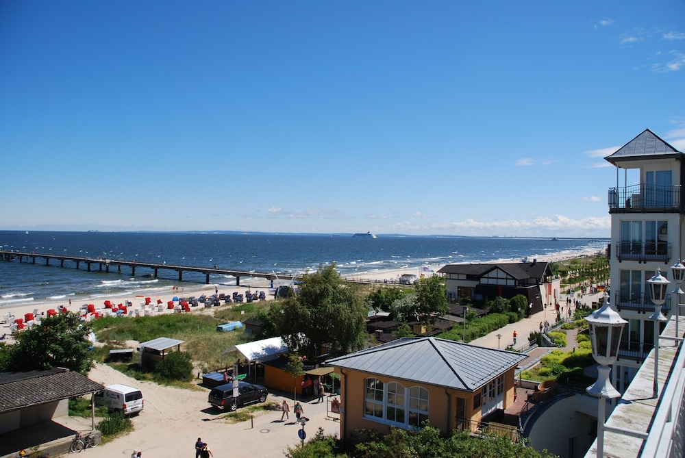 Apartment, 2 Bedrooms, Balcony, Ocean View photo 3