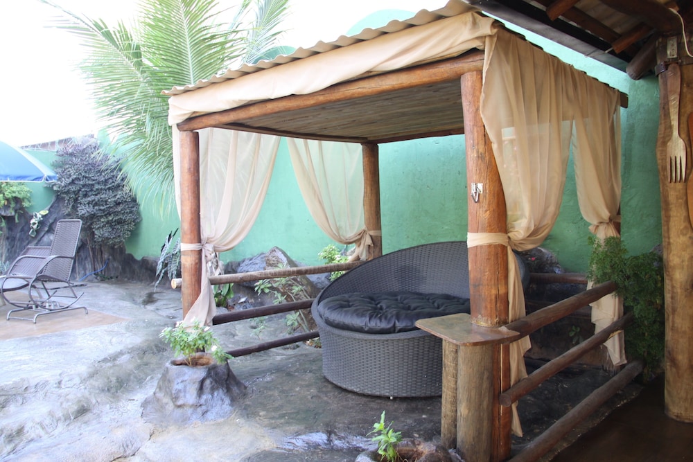 Family House, Annex Building photo 2