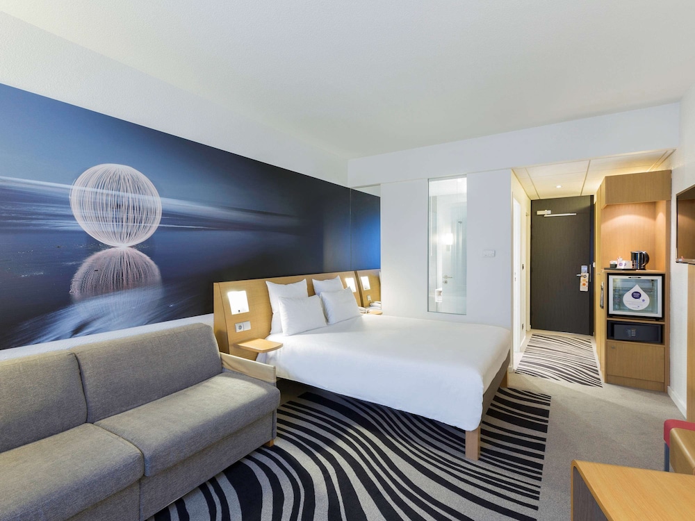 Superior Room, 1 Double Bed with Sofa bed - Photo 7