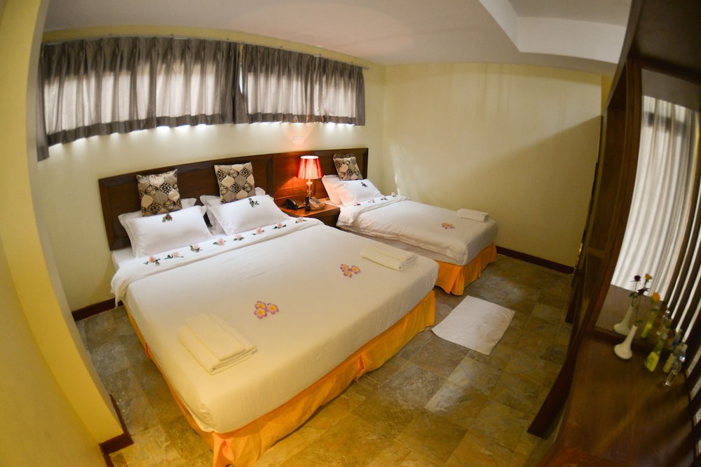Deluxe Triple Room, Sea View photo 3