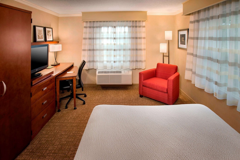 Deluxe Room, 1 Twin Bed photo 2
