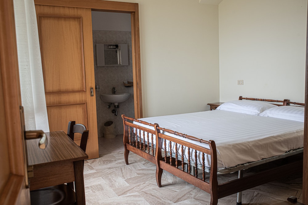 Classic Double Room, Balcony, Sea View