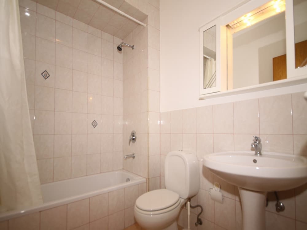Apartment, 1 Bedroom, Garden View photo 2