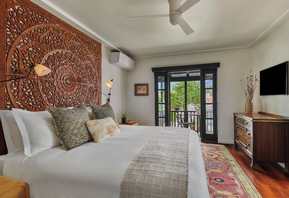 Standard Double Room, Ensuite, Mountain View photo 1