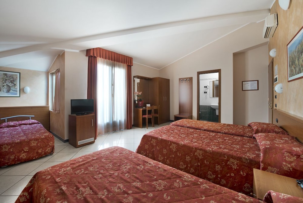 Apartment for 4 people Torracce Terrarossa photo 1