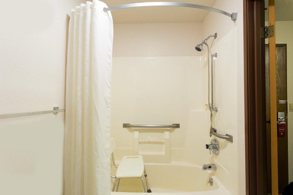 Suite, Multiple Beds - Photo 6
