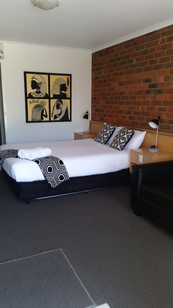 Premium Queen Room photo 3