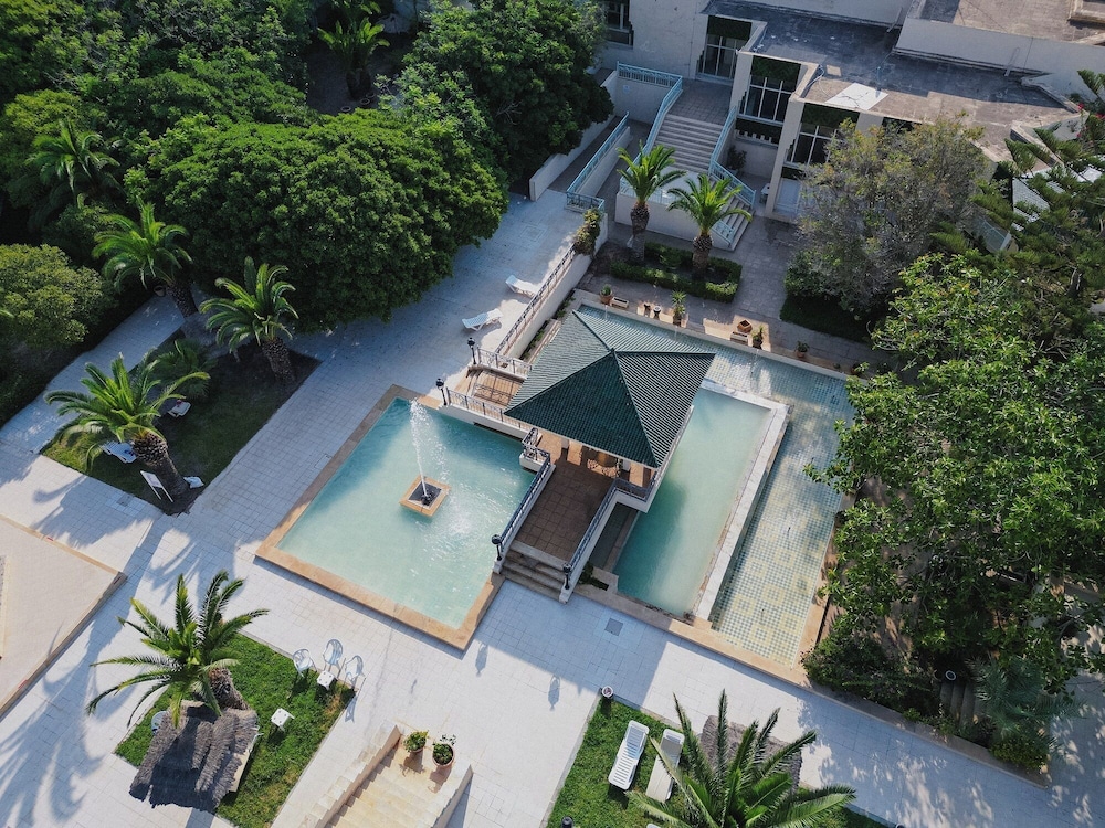 Triple Garden View 3AD