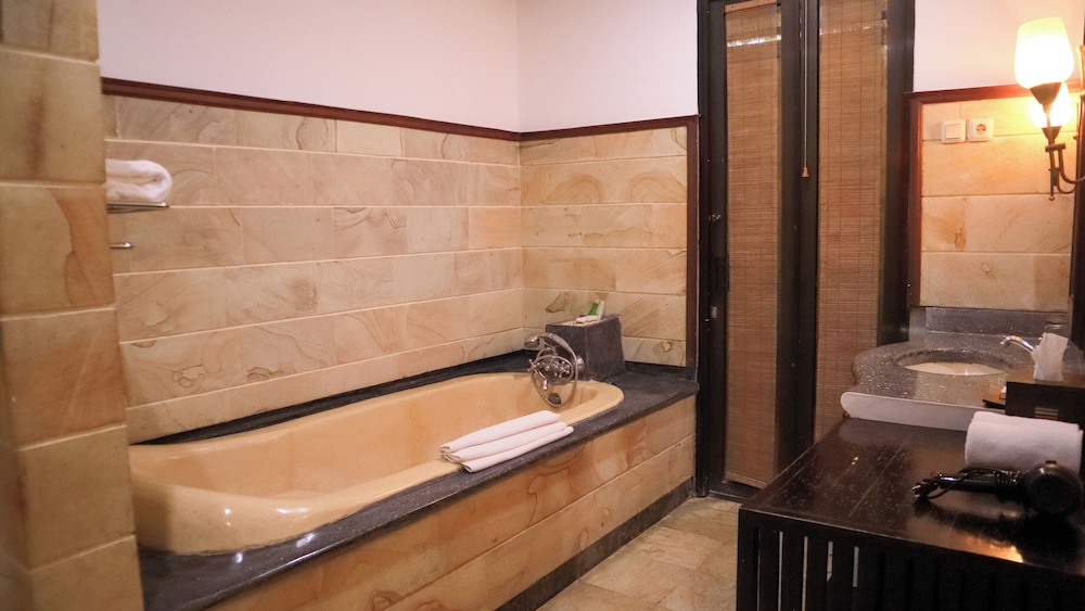 Villa Two Bedroom with Private Pool - Photo 8