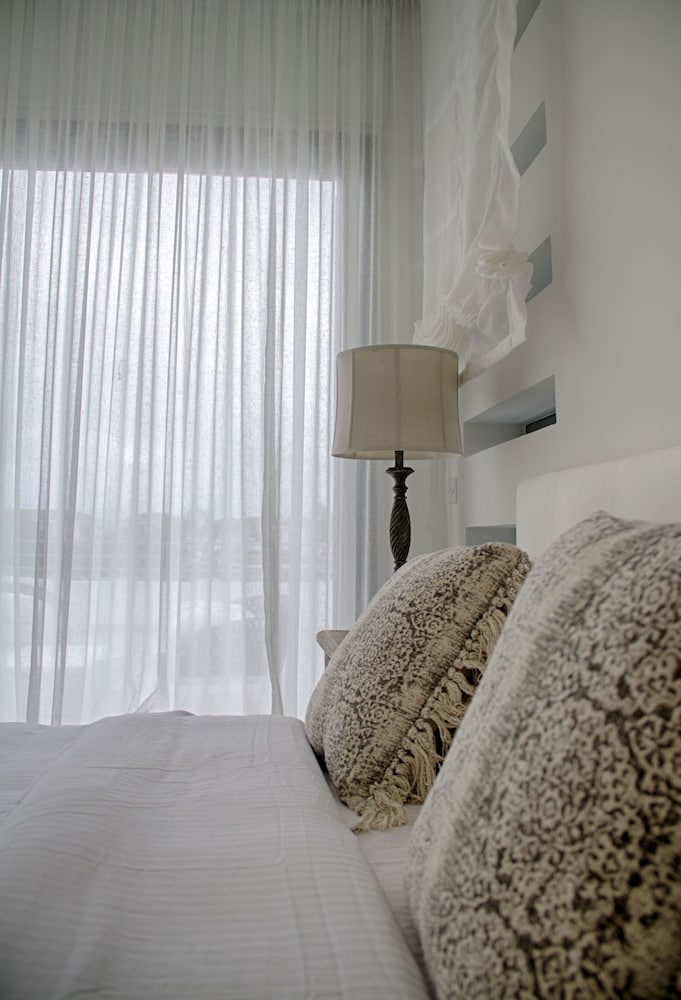 Luxury Apartment, 3 Bedrooms, Balcony photo 2