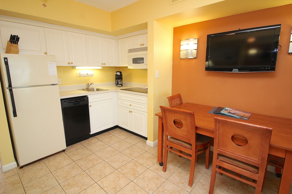 Superior Suite, 1 Bedroom, Balcony, Ocean View - Photo 5
