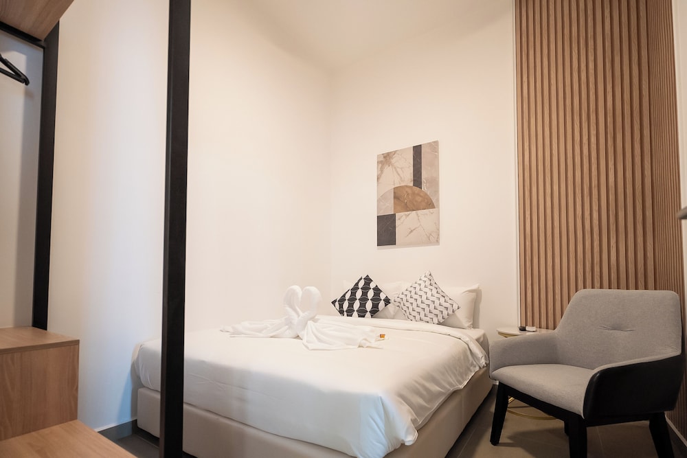 Modern Luxury 2 Bedroom