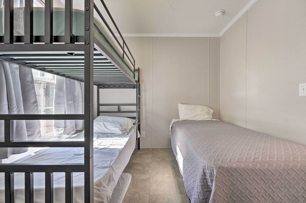 House (2 Bedrooms) photo 1