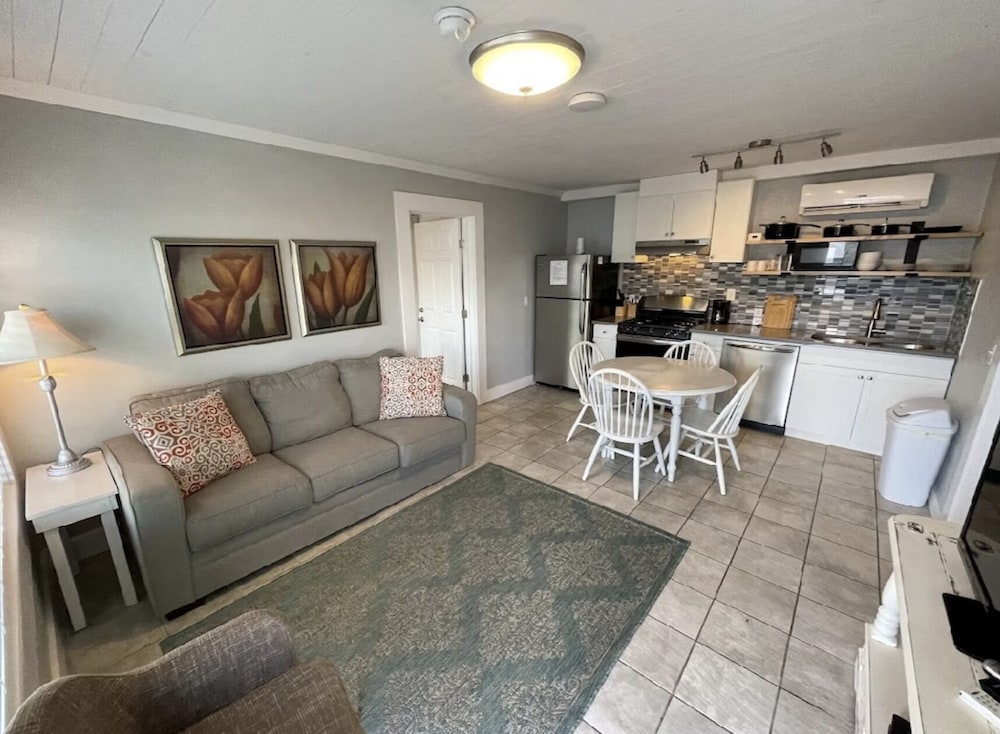 Venue Condos photo 2