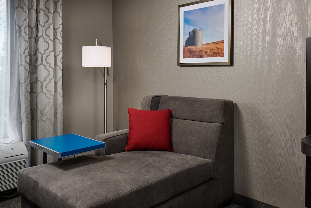 Room, 1 King Bed, Accessible - Photo 1