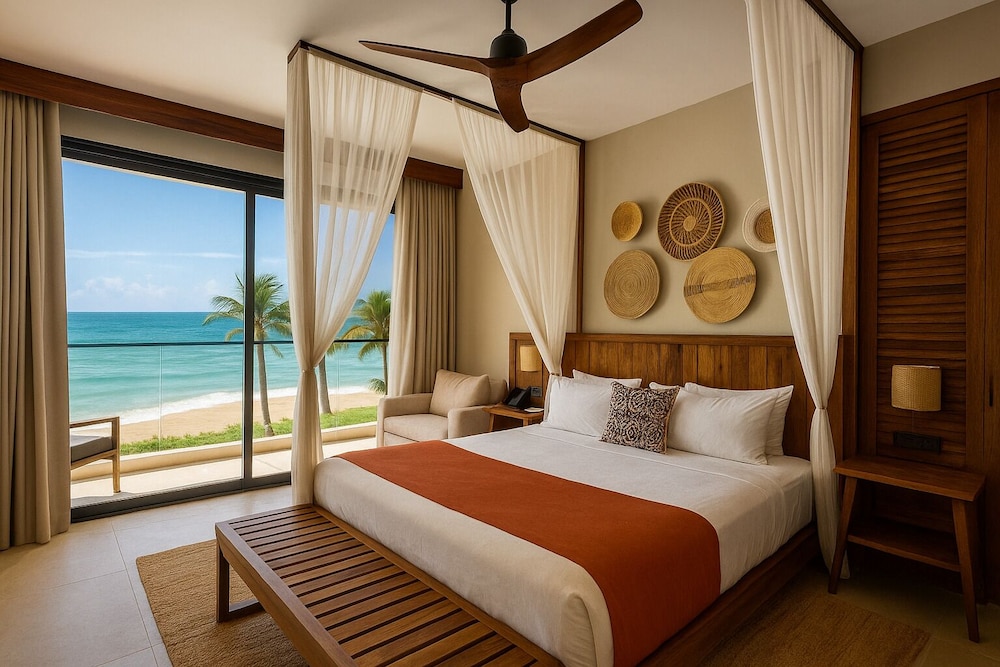 Deluxe Room (1 King or 2 Twin, Front Ocean View)