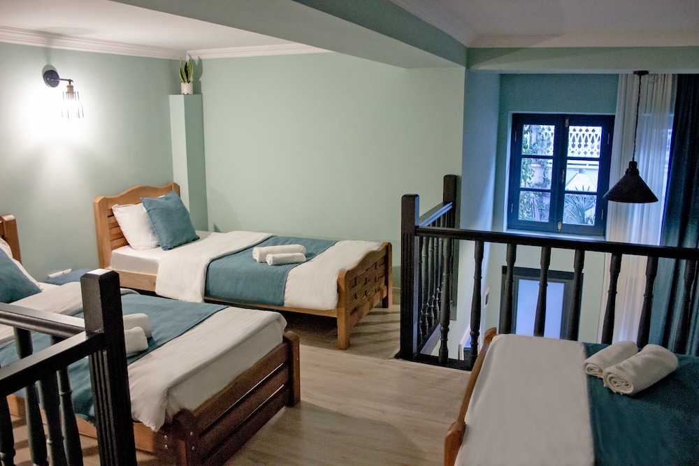Comfort Quadruple Room photo 3
