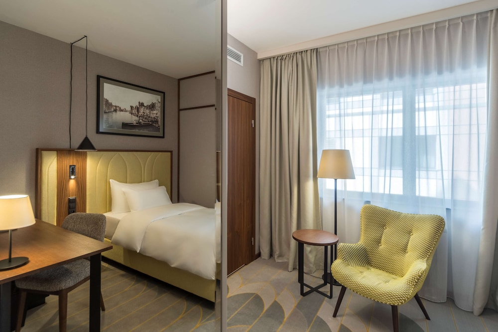 Room (Individual) thumbnail 5
