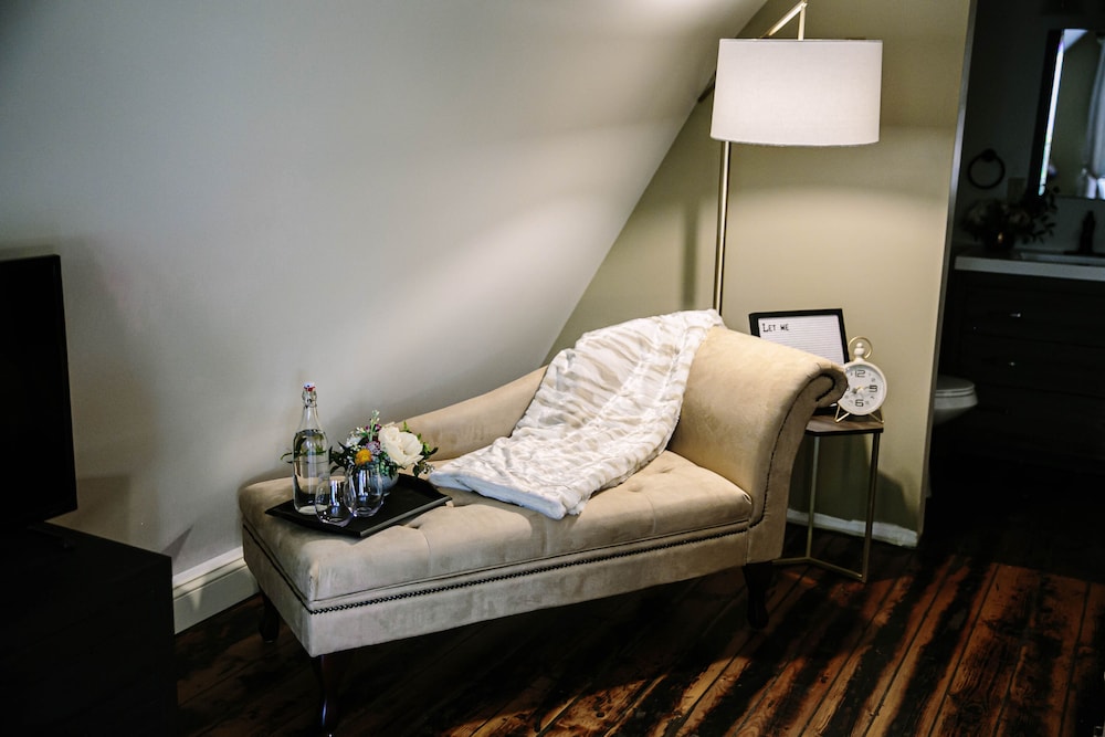 Zebra Room