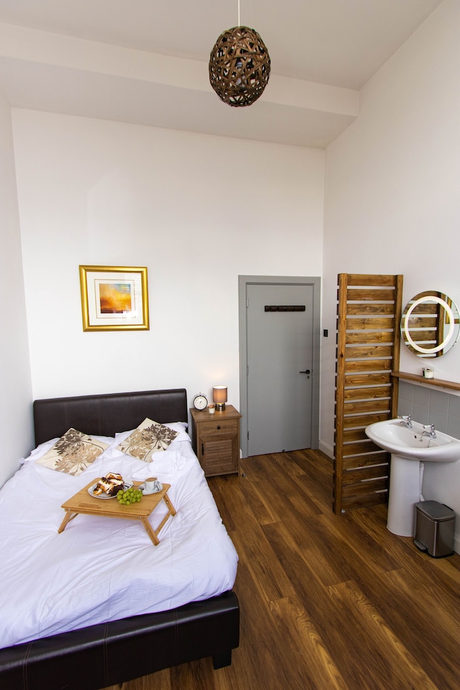 Comfort Double Room, Shared Bathroom (1st Floor )