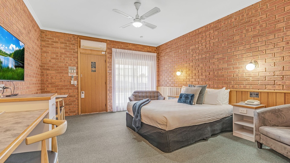 Deluxe Room, Non Smoking, Kitchenette (Deluxe Suite) photo 3