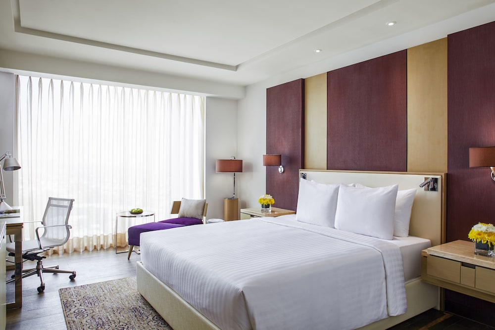 Executive Room, 1 King Bed photo 2