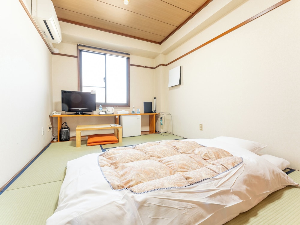 Japanese Style Room For 1~2 People, Shared Bathroom, Non Smoking