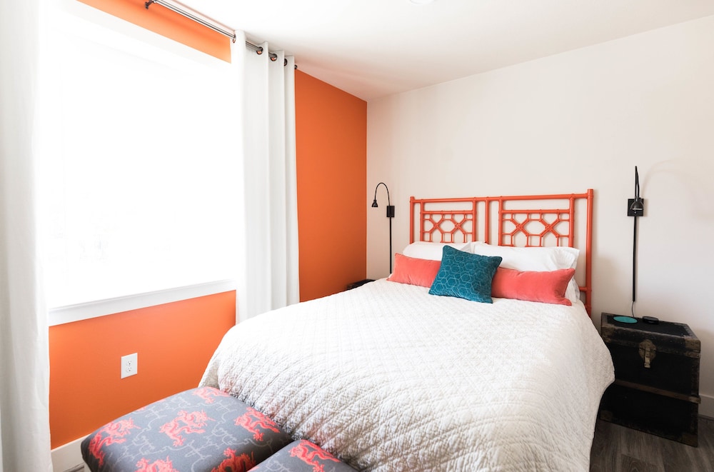 Exclusive Studio, 1 Queen Bed (Beijing) photo 1