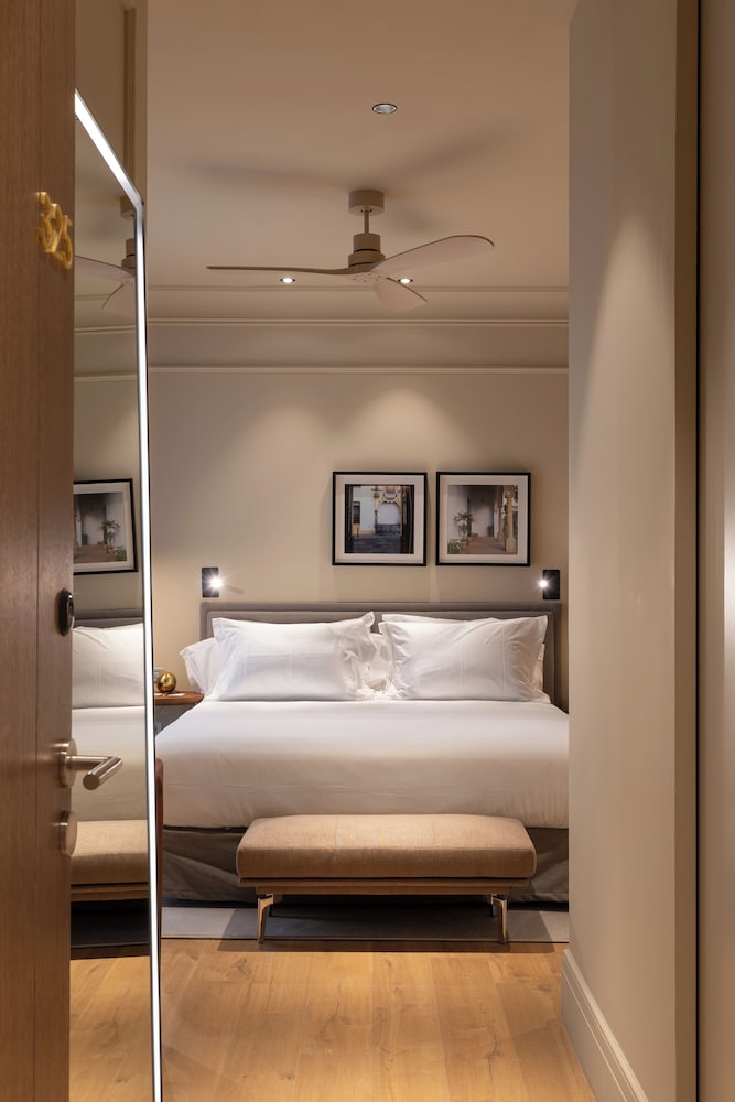 Double Room (Single Use) - Photo 3
