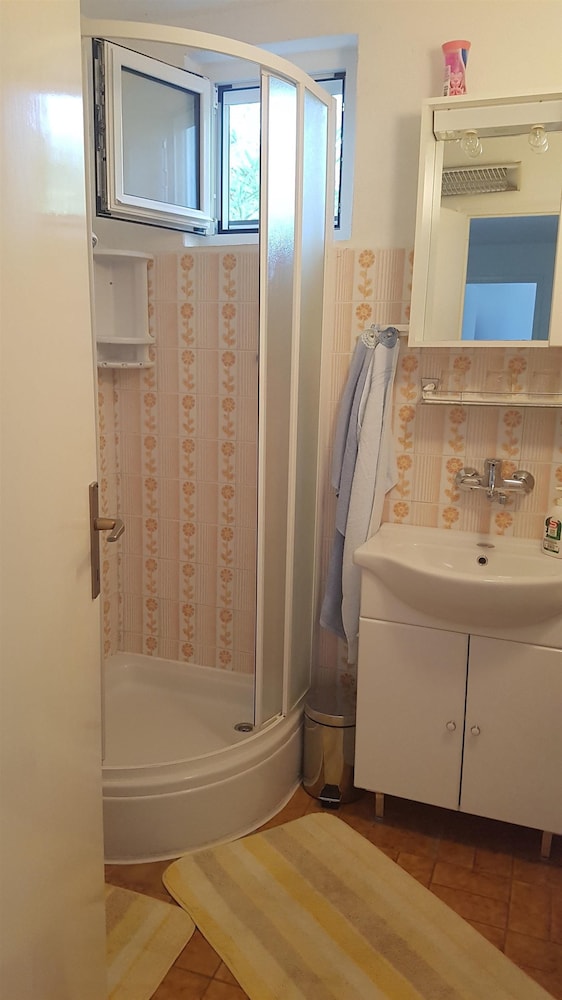 Apartment (A1) photo 2