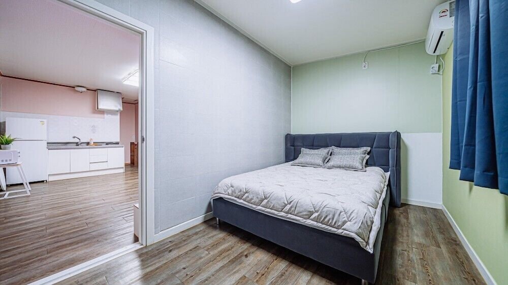 Room (sellin) - Photo 6