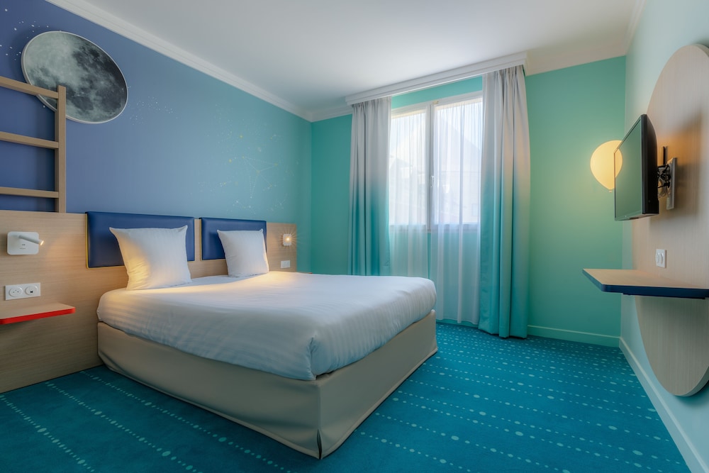 Standard Double Room - Photo 8