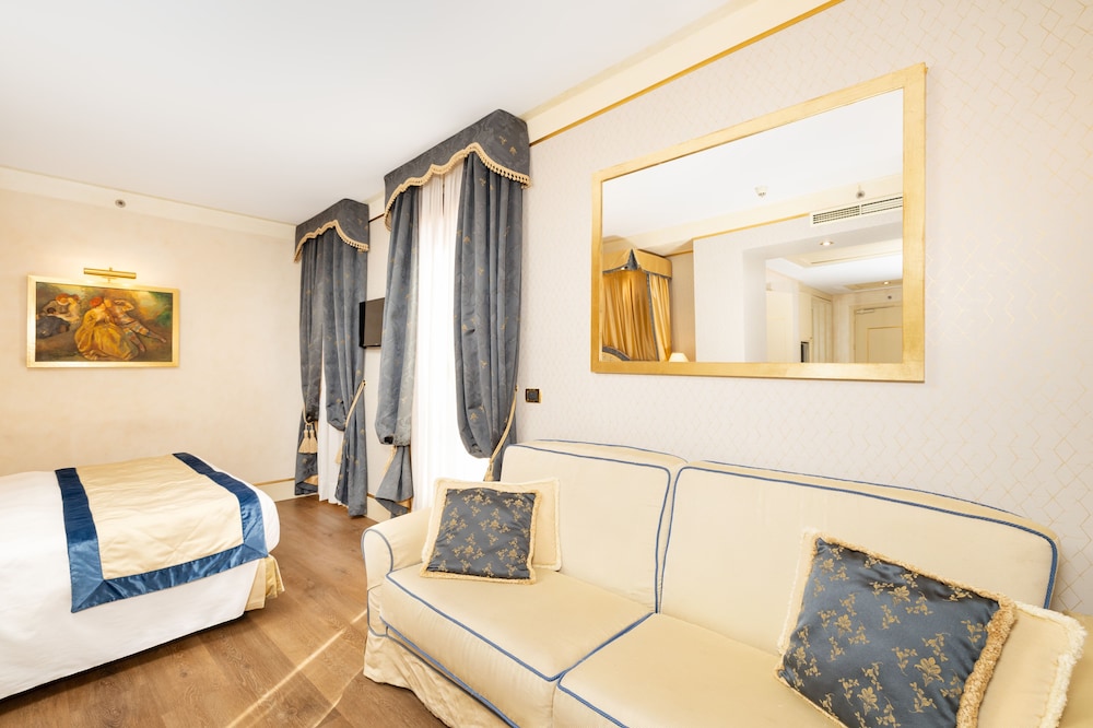 Junior Suite (Triple)