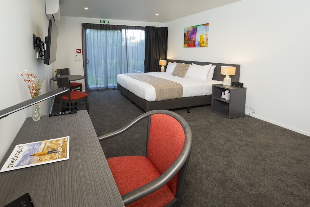 Executive Studio Suite