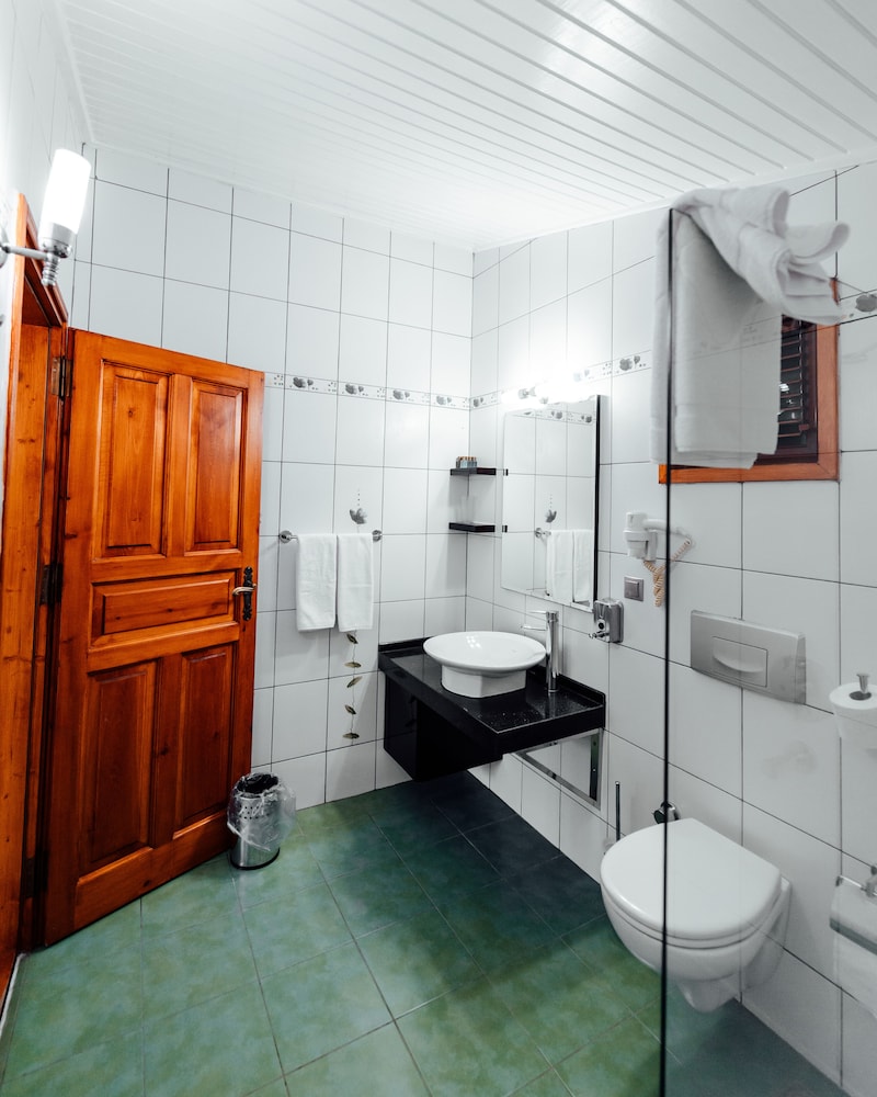 Wood House (Single Use) photo 3