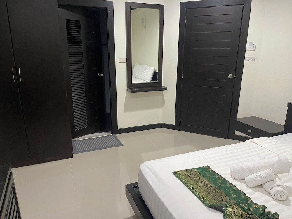 Basic Double Room photo 3